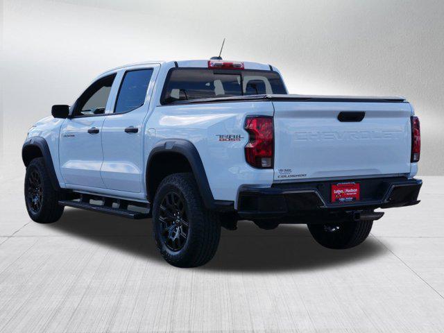 Photo of 2023 Summit White Chevrolet Colorado