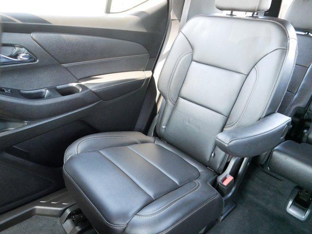 Photo of 2022 Cherry Red Tintcoat Chevrolet Traverse