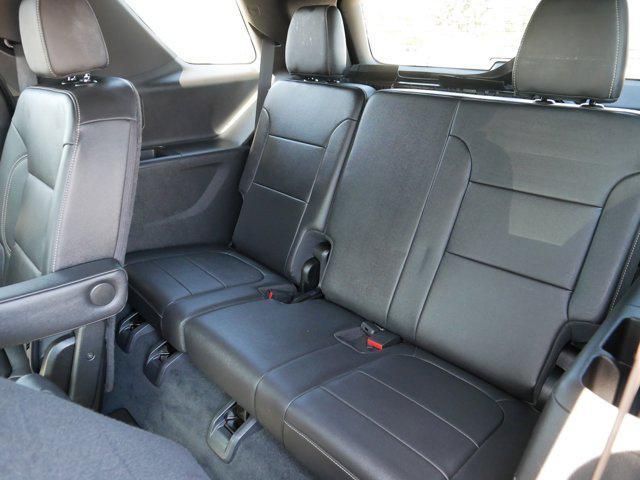 Photo of 2022 Cherry Red Tintcoat Chevrolet Traverse