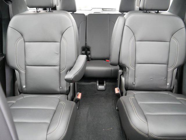 Photo of 2022 Summit White Chevrolet Traverse