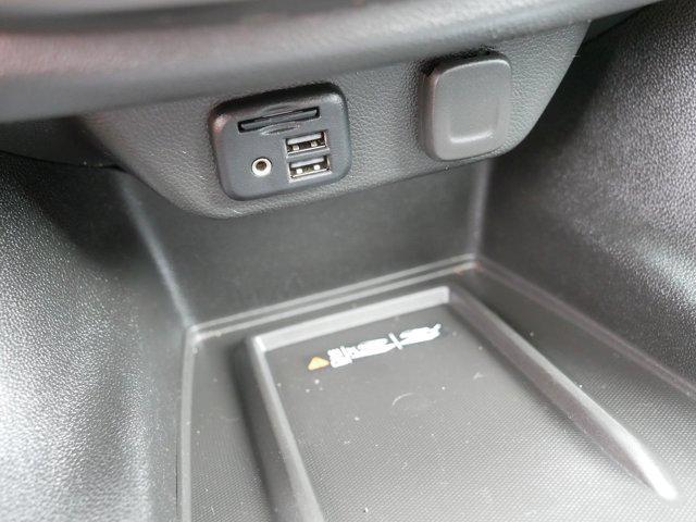 Photo of 2022 Summit White Chevrolet Traverse