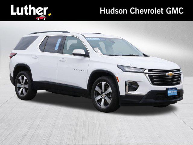 Photo of 2022 Summit White Chevrolet Traverse