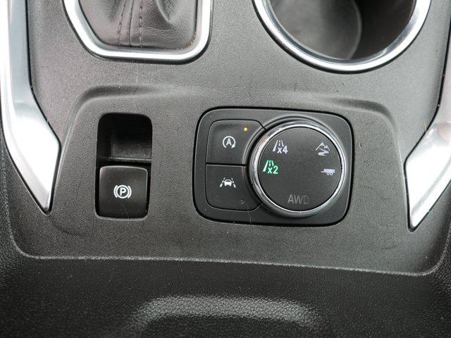 Photo of 2022 Summit White Chevrolet Traverse