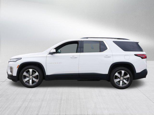 Photo of 2022 Summit White Chevrolet Traverse