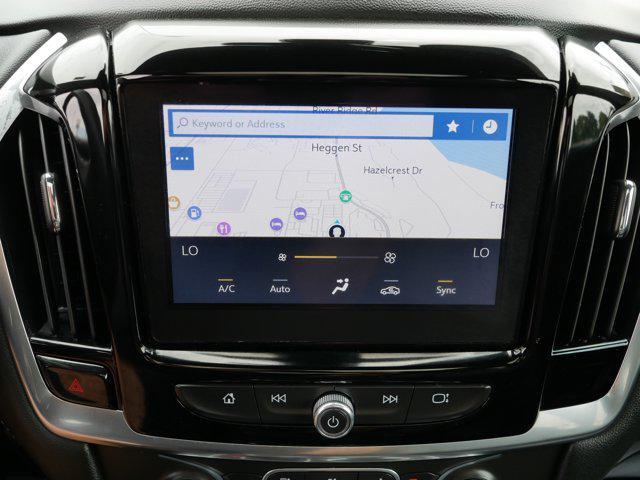 Photo of 2022 Summit White Chevrolet Traverse