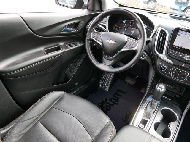 Photo of 2020 Mosaic Black Metallic Chevrolet Equinox