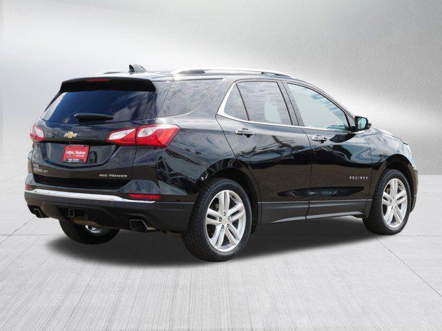 Photo of 2020 Mosaic Black Metallic Chevrolet Equinox