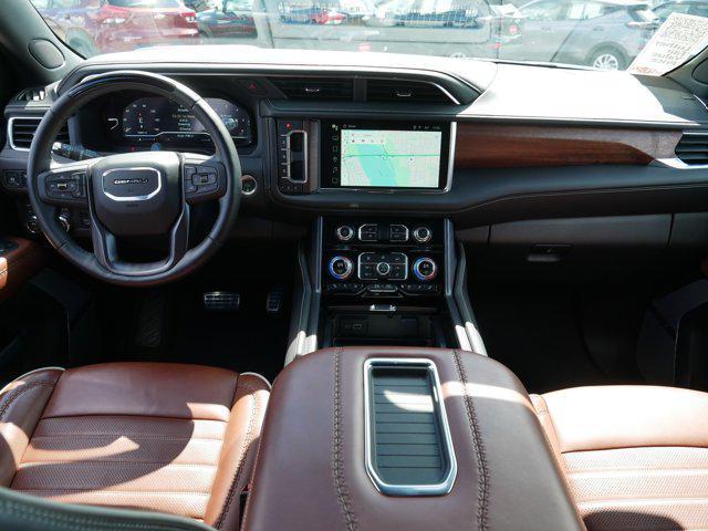 Photo of 2024 Onyx Black GMC Yukon XL