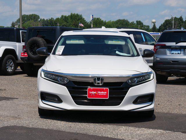 Photo of 2018 Platinum White Pearl Honda Accord