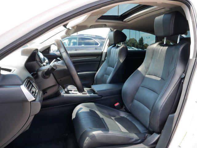 Photo of 2018 Platinum White Pearl Honda Accord