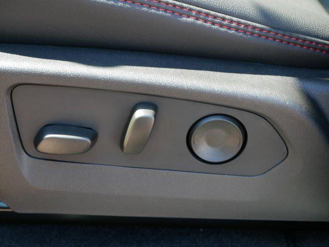 Photo of 2025 Black Chevrolet Colorado
