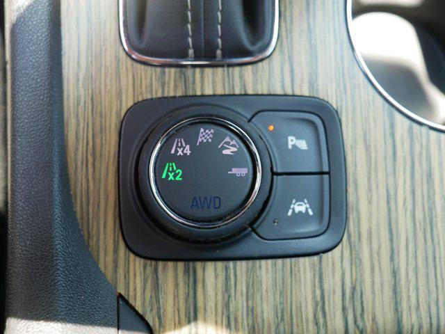 Photo of 2019 Pepperdust Metallic GMC Acadia