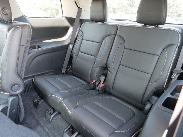 Photo of 2019 Pepperdust Metallic GMC Acadia