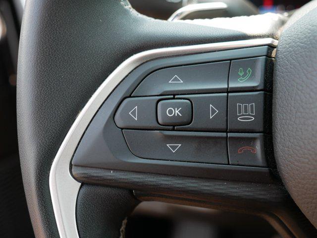 Photo of 2023 Bright White Clearcoat Jeep Grand Cherokee