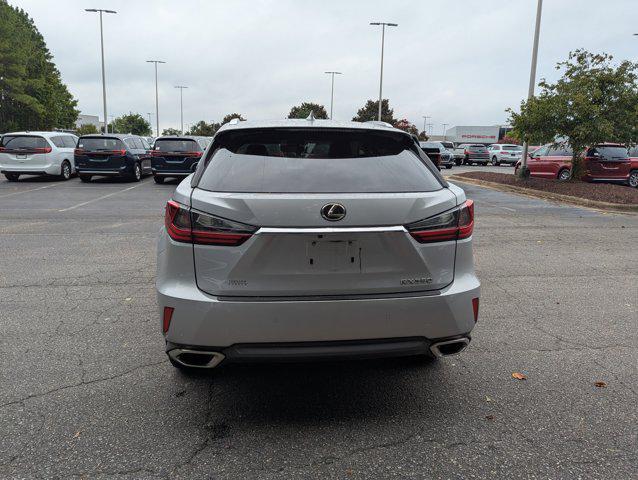 Photo of 2017 Silver Lining Metallic Lexus RX 350