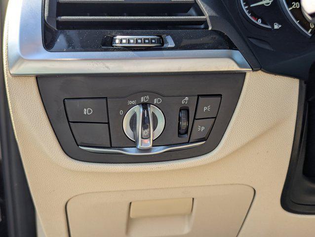 Photo of 2019 Jet Black BMW X3