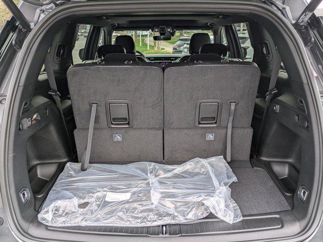 Photo of 2025 Baltic Gray Metallic Clearcoat Jeep Grand Cherokee L