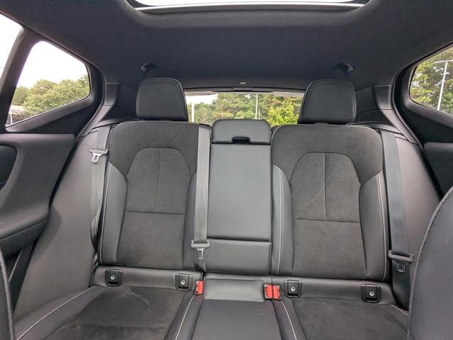 Photo of 2021 Crystal White Metallic Volvo XC40