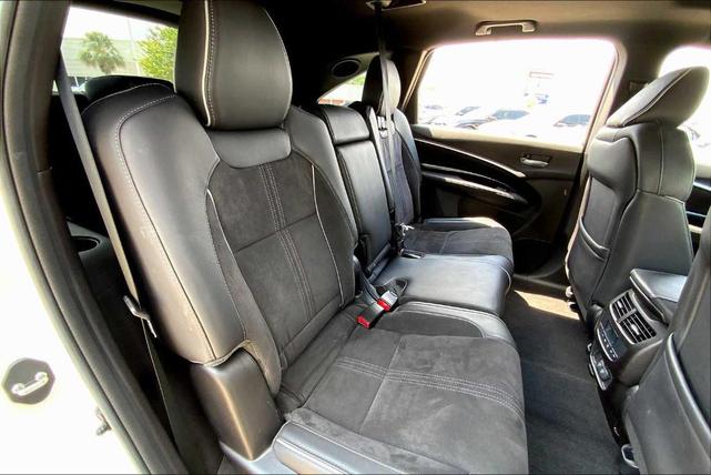 Photo of 2019 White Diamond Pearl Acura MDX