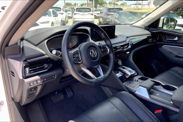 Photo of 2023 Platinum White Pearl Acura MDX