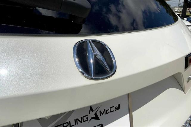 Photo of 2023 Platinum White Pearl Acura MDX