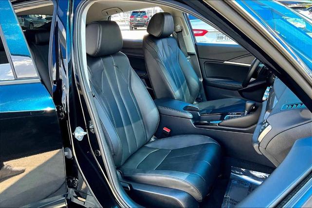 Photo of 2025 Majestic Black Pearl Acura Integra