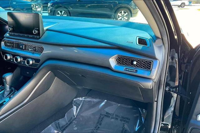 Photo of 2025 Majestic Black Pearl Acura Integra