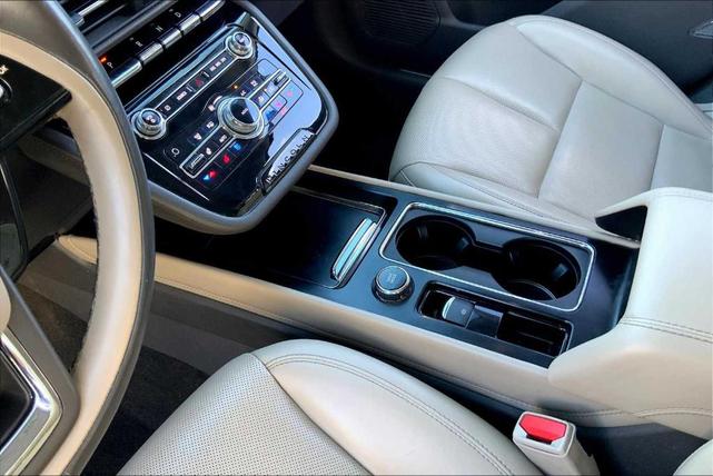 Photo of 2020 Pristine White Lincoln Corsair