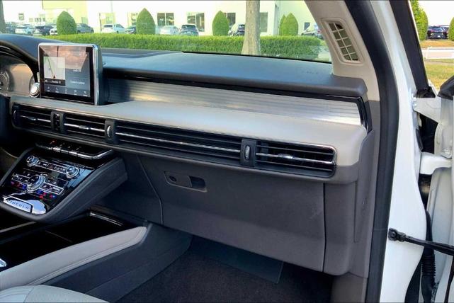 Photo of 2020 Pristine White Lincoln Corsair