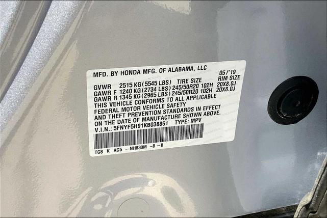 Photo of 2019 Lunar Silver Metallic Honda Pilot