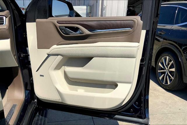 Photo of 2023 Midnight Blue Metallic GMC Yukon