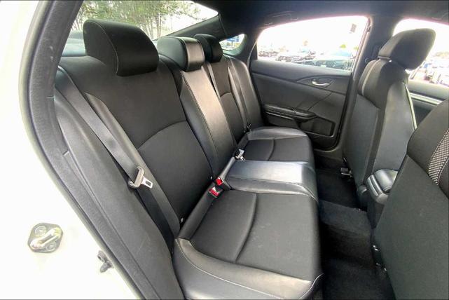 Photo of 2019 Platinum White Pearl Honda Civic