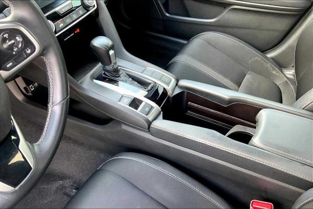 Photo of 2019 Platinum White Pearl Honda Civic