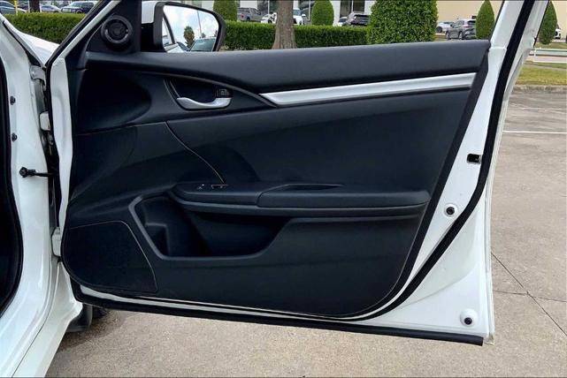 Photo of 2019 Platinum White Pearl Honda Civic