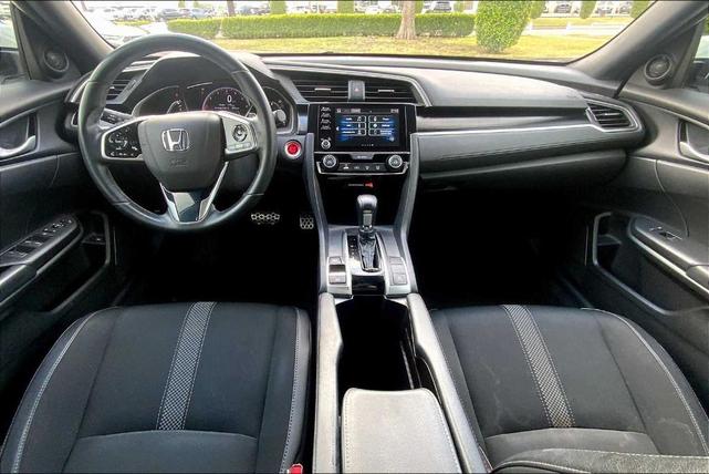 Photo of 2019 Platinum White Pearl Honda Civic