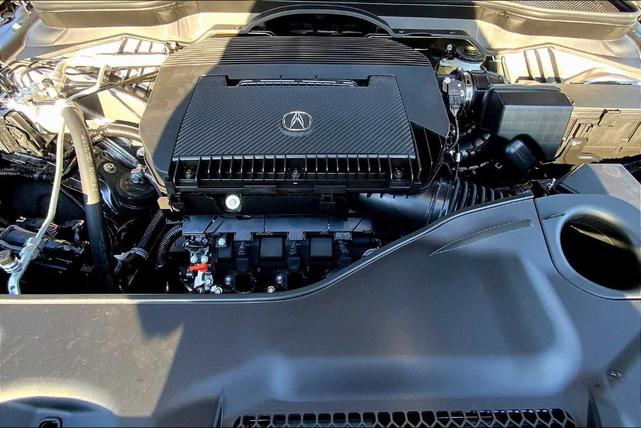 Photo of 2025 Gray Acura MDX