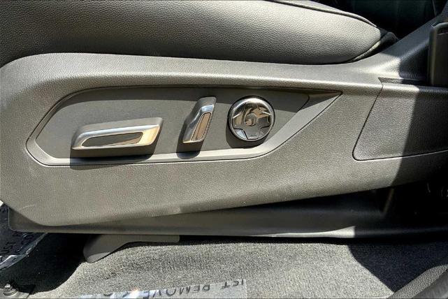 Photo of 2025 Black Acura MDX