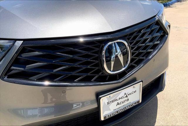 Photo of 2025 Liquid Carbon Metallic Acura RDX