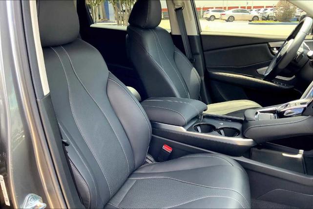 Photo of 2025 Liquid Carbon Metallic Acura RDX
