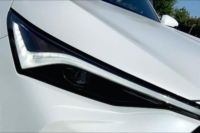 Photo of 2025 White Acura ADX