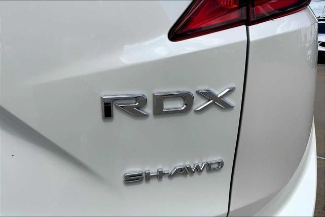 Photo of 2025 White Acura RDX