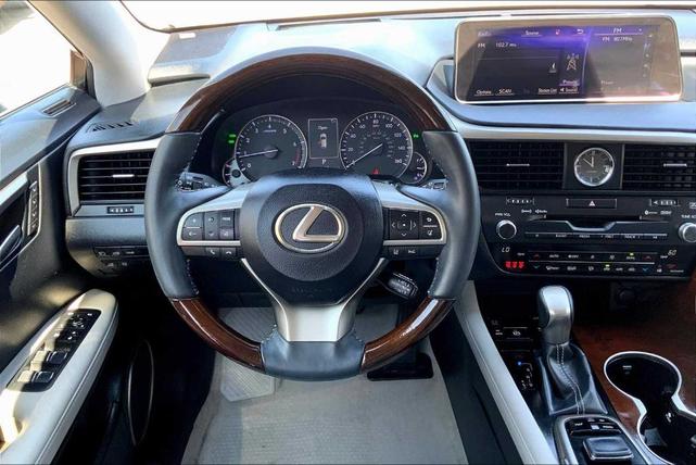 Photo of 2019 Eminent White Pearl Lexus RX 350