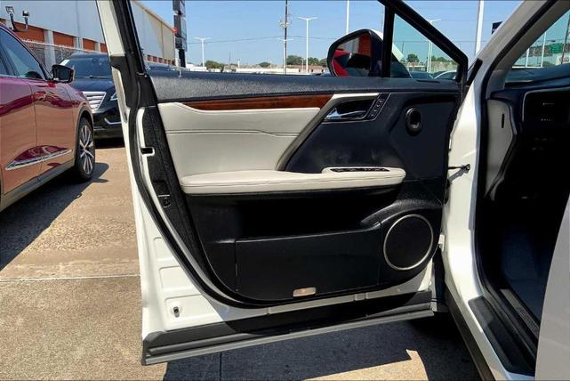 Photo of 2019 Eminent White Pearl Lexus RX 350