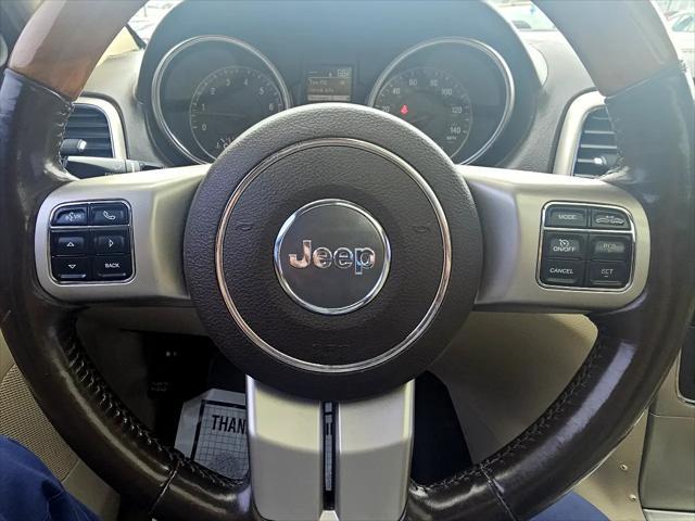 Photo of 2011 Red Jeep Grand Cherokee