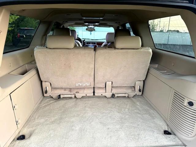 Photo of 2013 Black Chevrolet Suburban