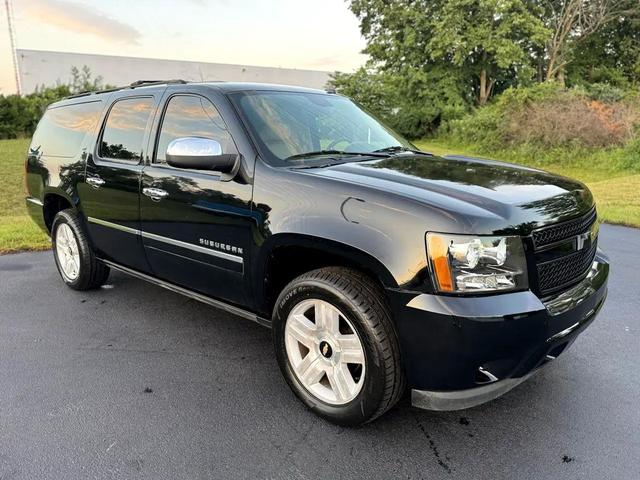 Photo of 2013 Black Chevrolet Suburban