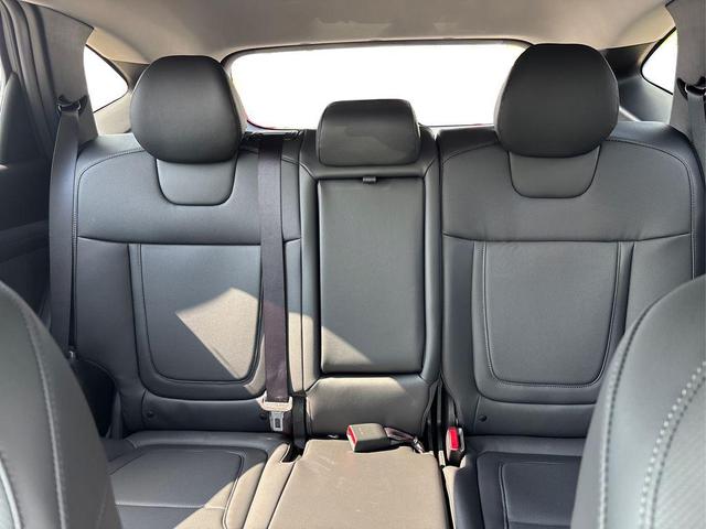 Photo of 2025 Shimmering Silver Hyundai TUCSON