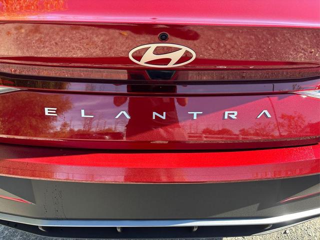 Photo of 2025 Ultimate Red Hyundai ELANTRA