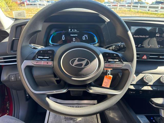 Photo of 2025 Ultimate Red Hyundai ELANTRA