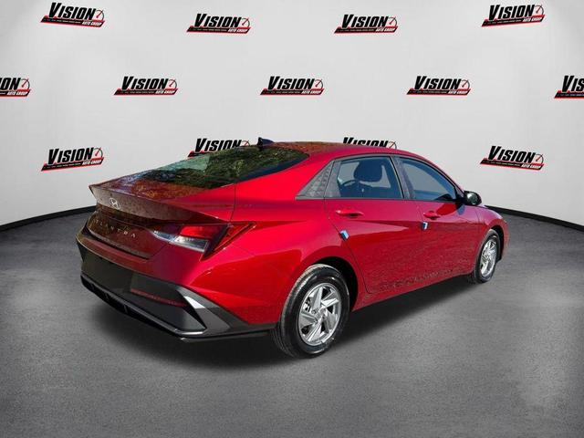 Photo of 2025 Ultimate Red Hyundai ELANTRA